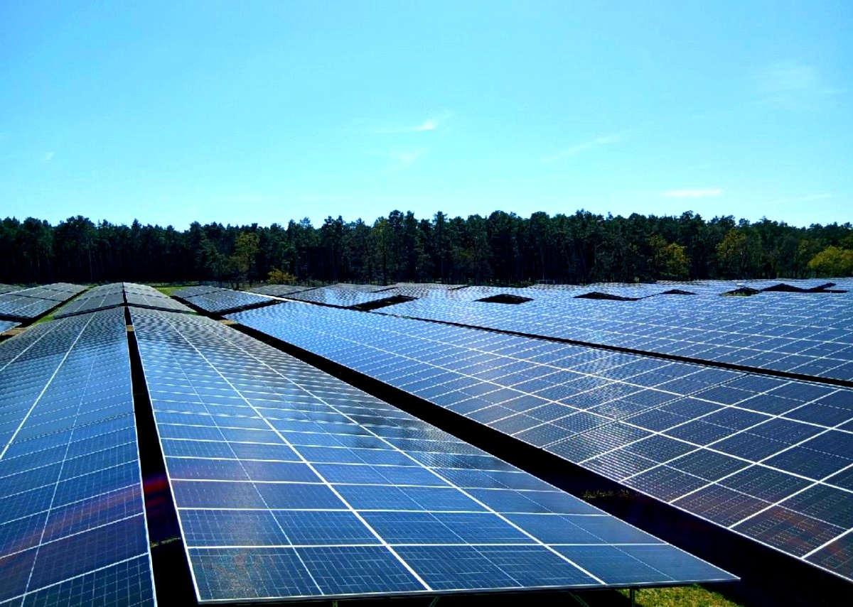 Jessen Solarpark + Speicher